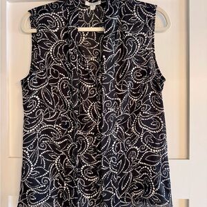Chic Tahari Black and White Patterned Sleeveless Blouse